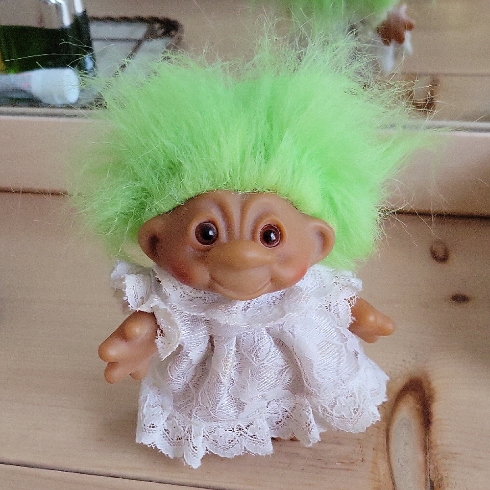 Vintage 1986 Green-Haired DAM Little Bride Troll Doll